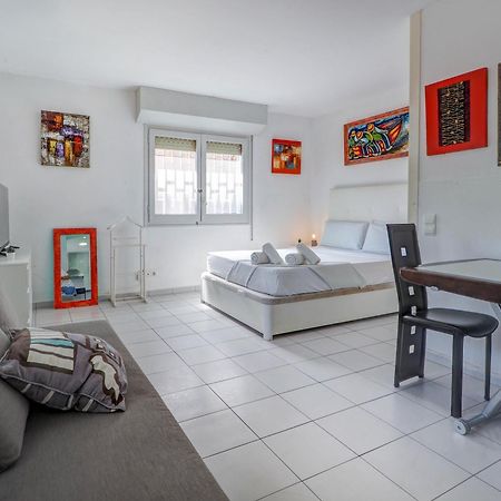 Los Globos Beach Studio By Hello Homes Sitges Exteriör bild