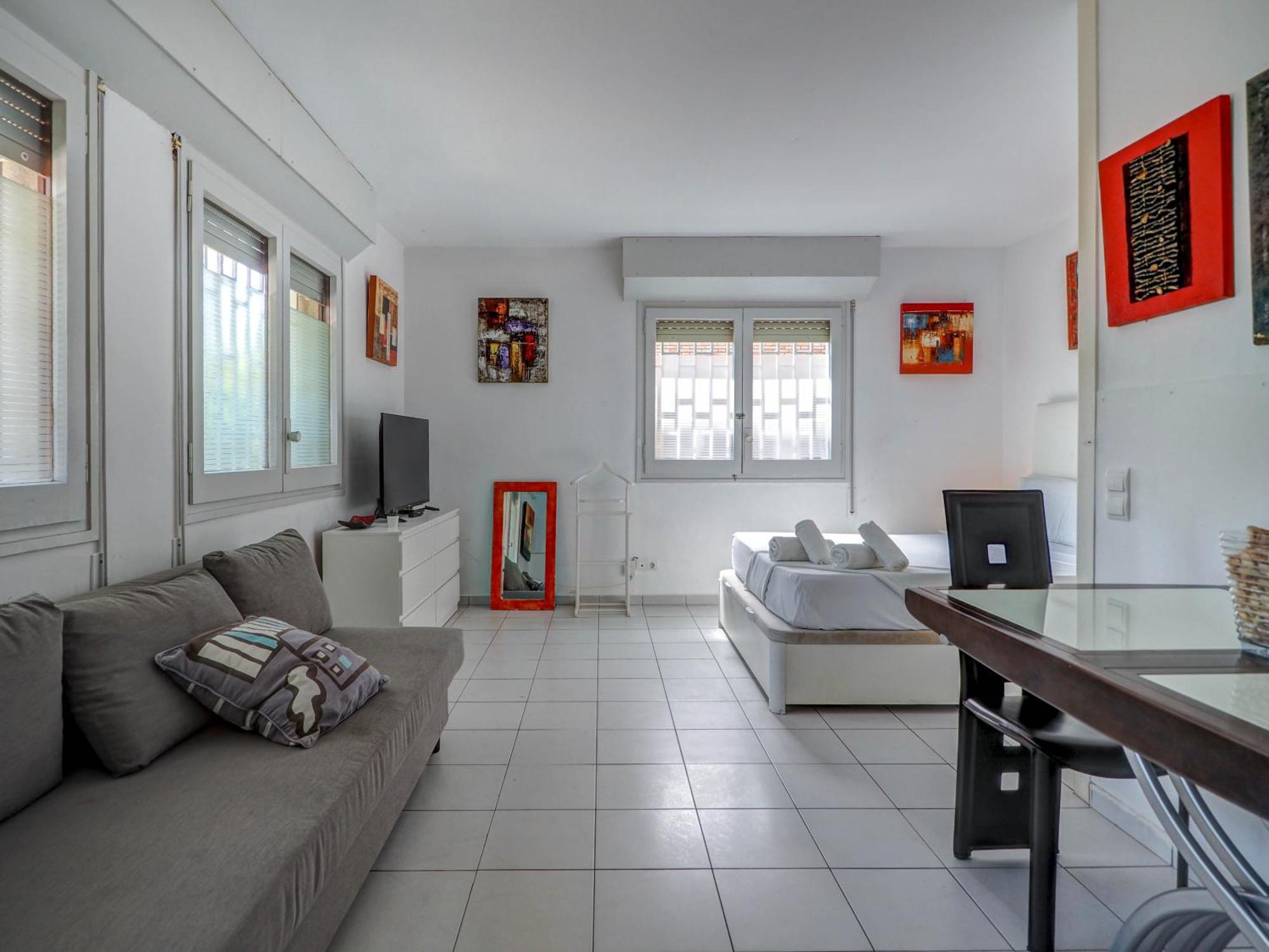 Los Globos Beach Studio By Hello Homes Sitges Exteriör bild